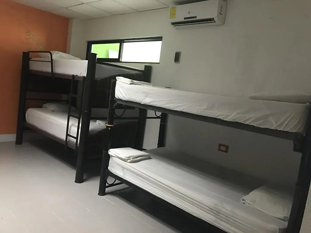 Hostel Mundo Maya Cancun
