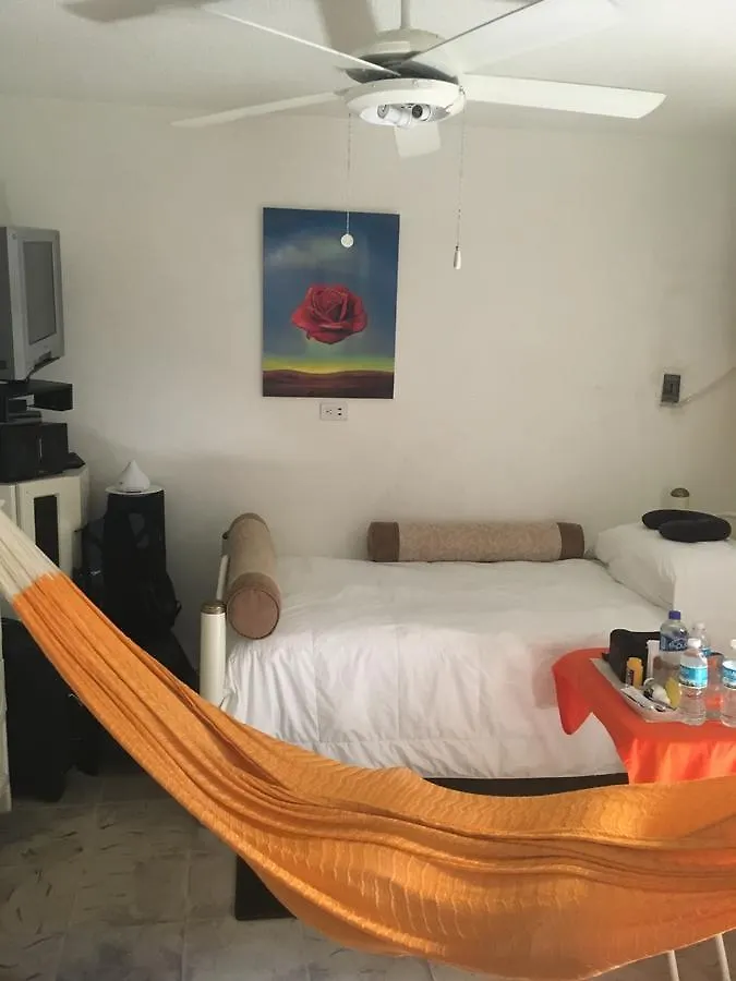 Hostel Mundo Maya Cancun Mexico