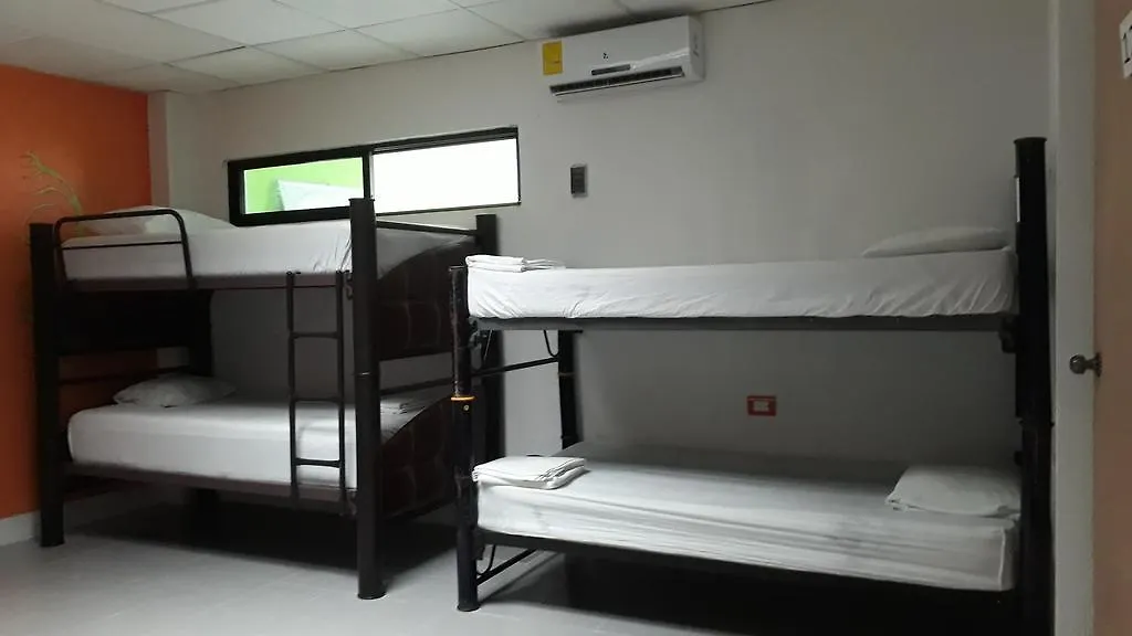 Hostel Mundo Maya Cancun