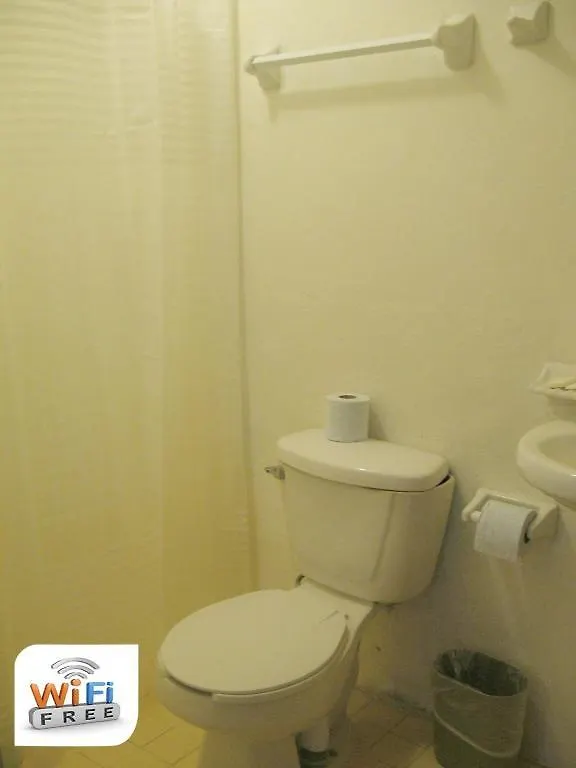 Hostel Mundo Maya Cancun Мексика