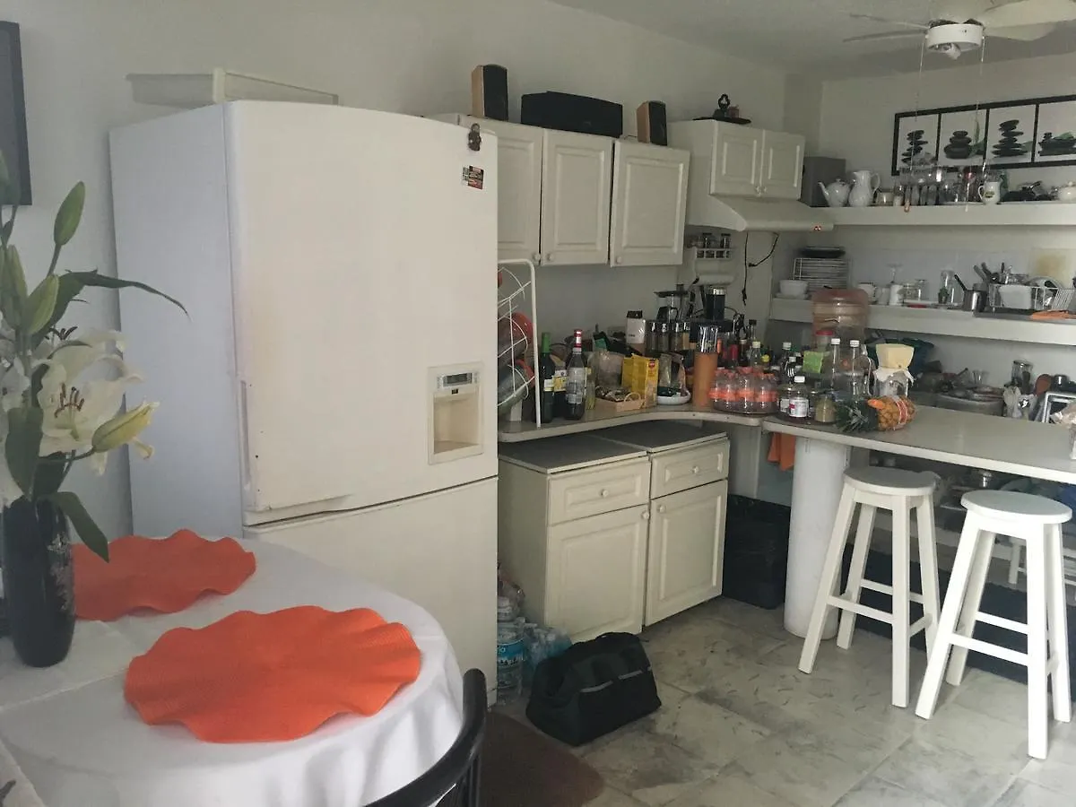 Hostel Mundo Maya Cancun 0*,  Мексика